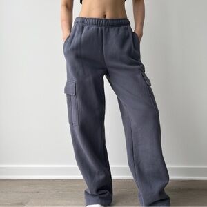 Aritzia Tna Cozy Fleece Mega Cargo Oversized Wide-Leg Sweatpants Vintage Navy